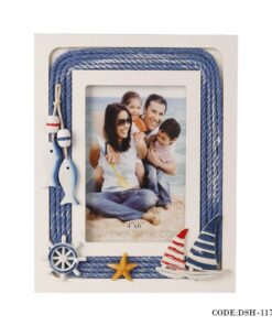 قاب عکس چوبی مستطیلی طرح ملوان