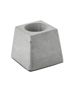 گلدان بتونی طرح هرم