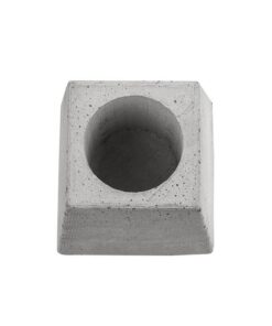 گلدان بتونی طرح هرم