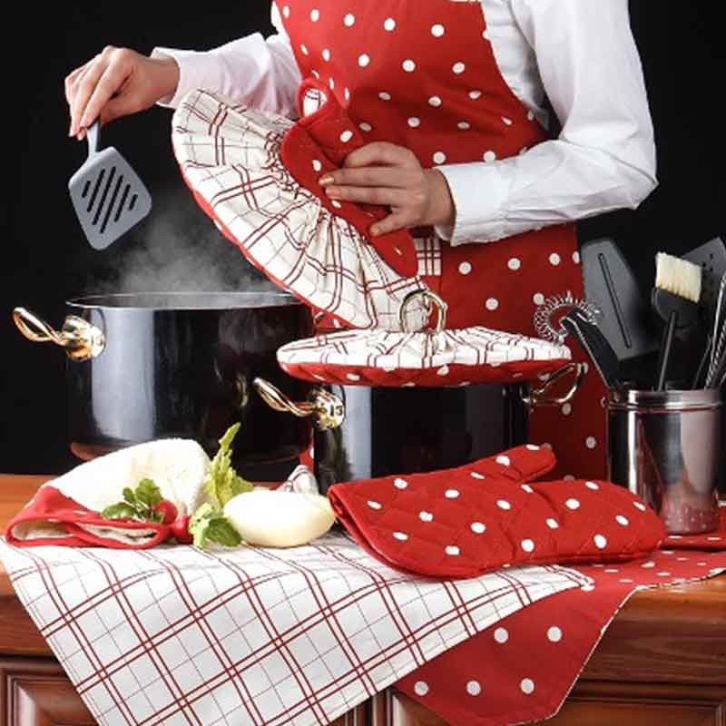 نیم ست آشپزخانه طرح خالدار قرمز