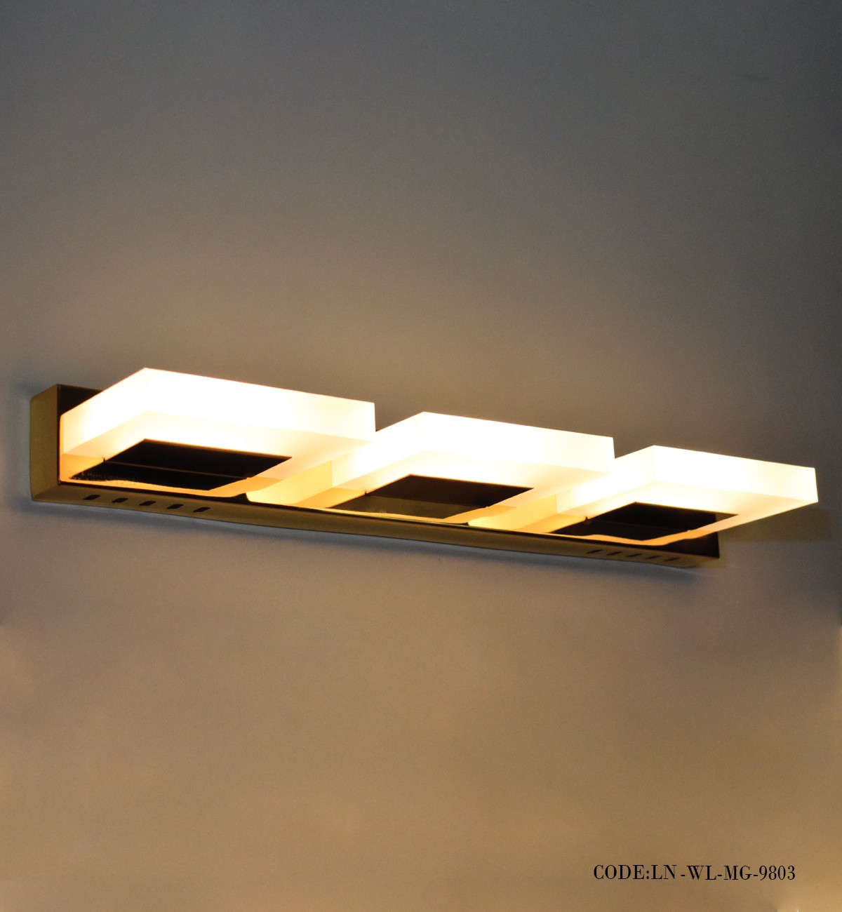 چراغ دیواری سه شعله سری MG