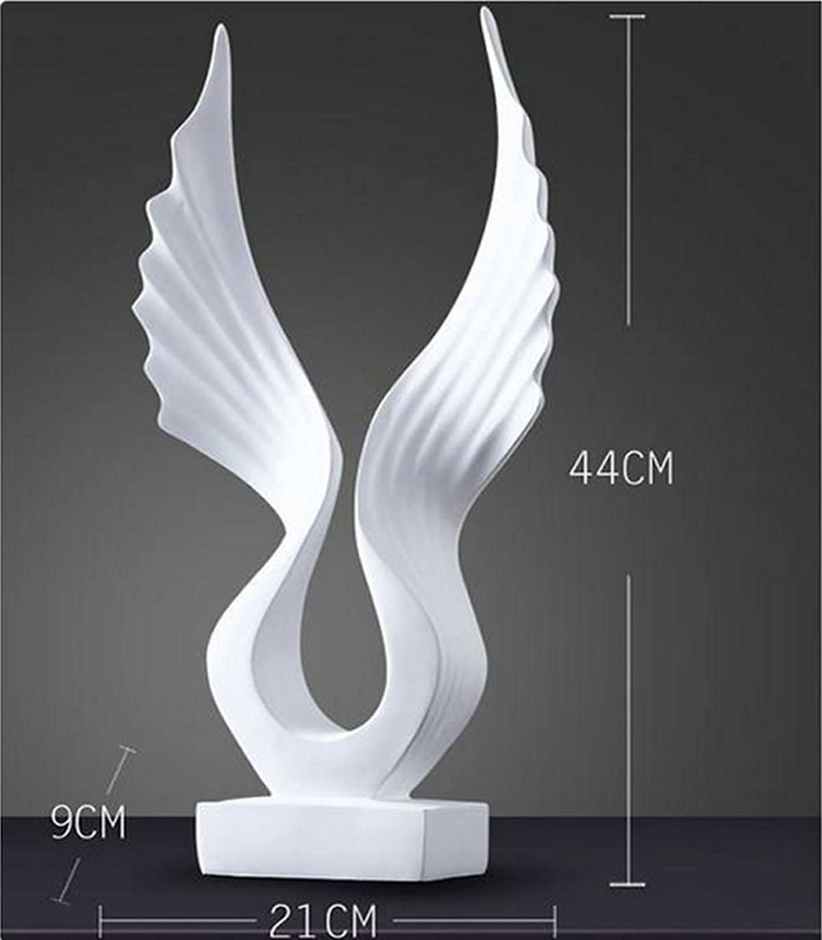 مجسمه دکوری پلی استر طرح بال شاهین