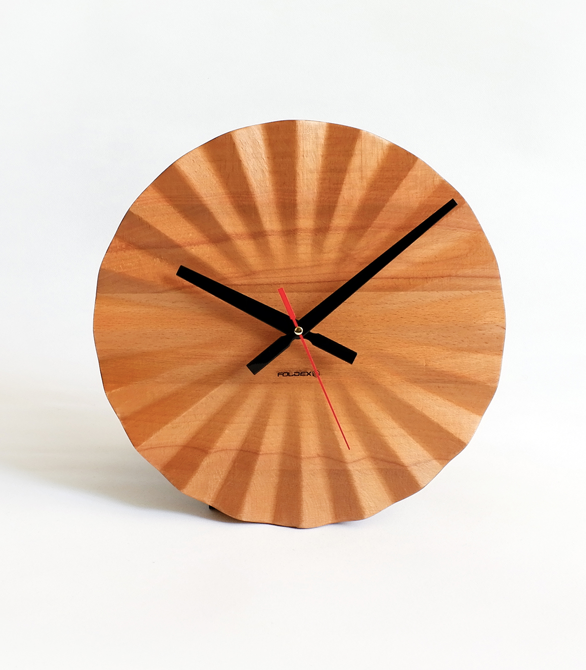 ساعت دیواری چوبی فولدکس مدل دلفی