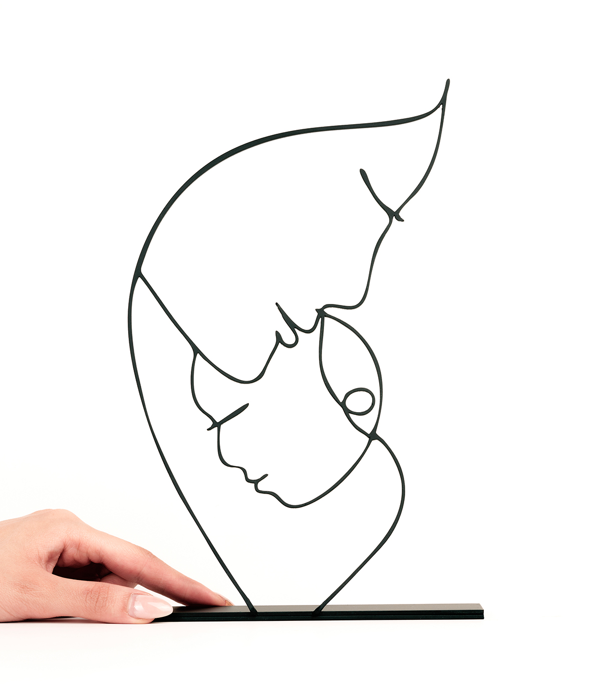 مجسمه فلزی مینیمال مادر مدل کد 7039