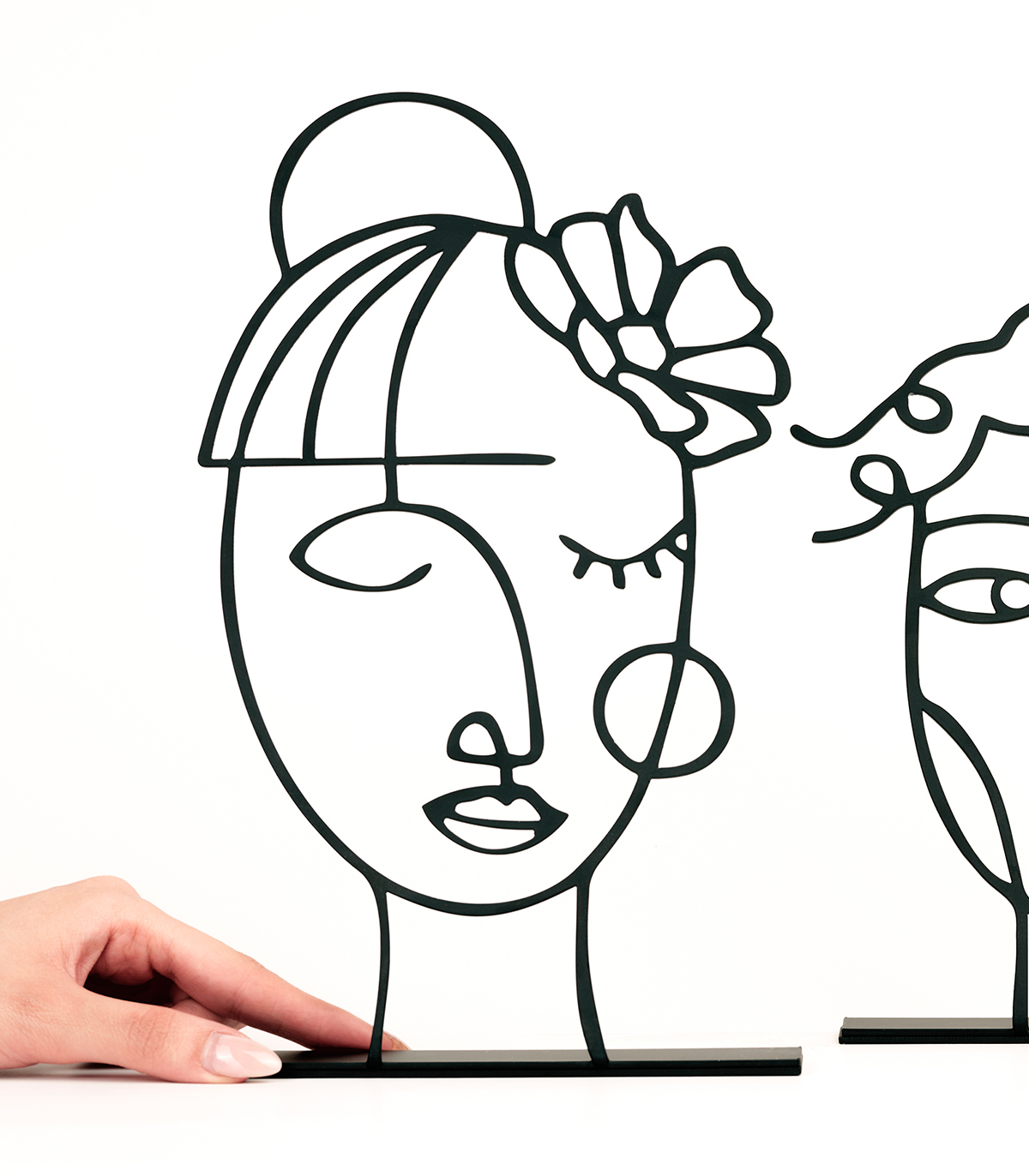 مجسمه مینیمال فلزی مدل تبسم و آرت پسر کد 7091 و 7092