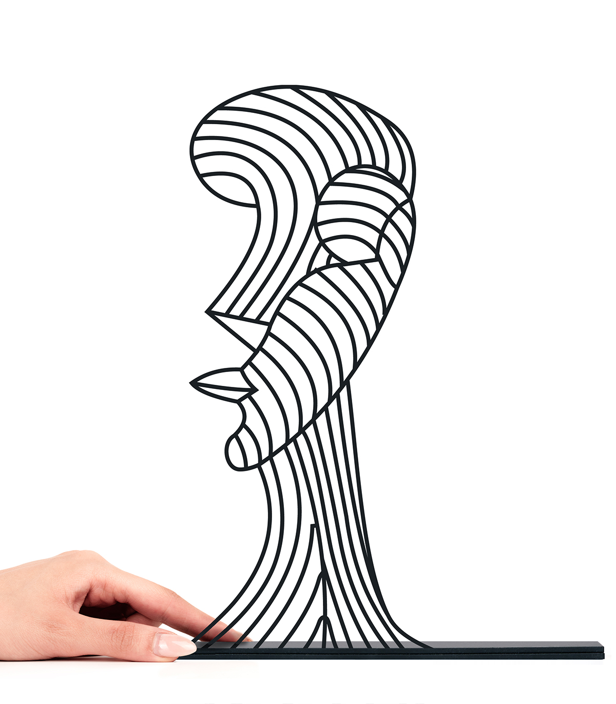 مجسمه مینیمال فلزی مدل نازنین کد 7191