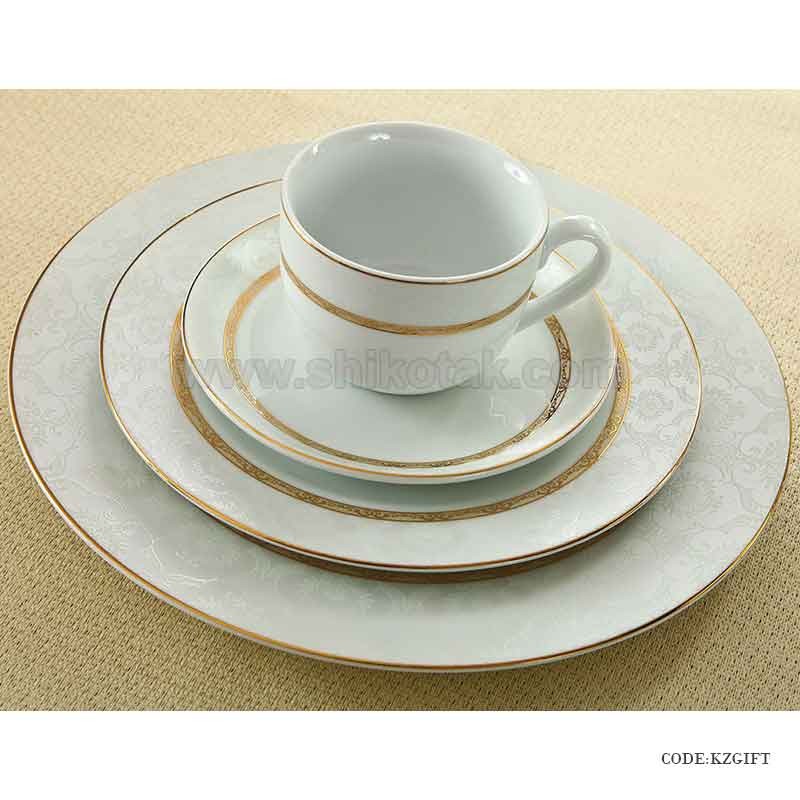 سرویس چینی 12 نفره زرین طرح هدیه طلایی