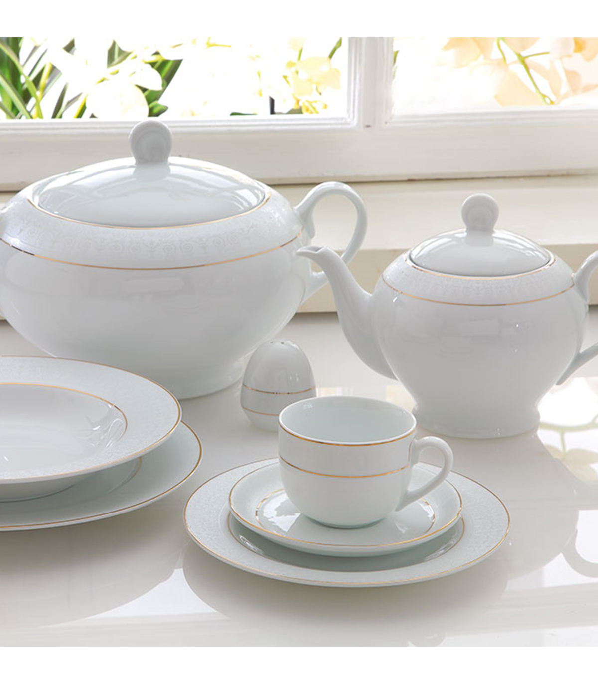 سرویس چینی ایرانی 6 نفره زرین طرح سپید صدف سری ایتالیا اف