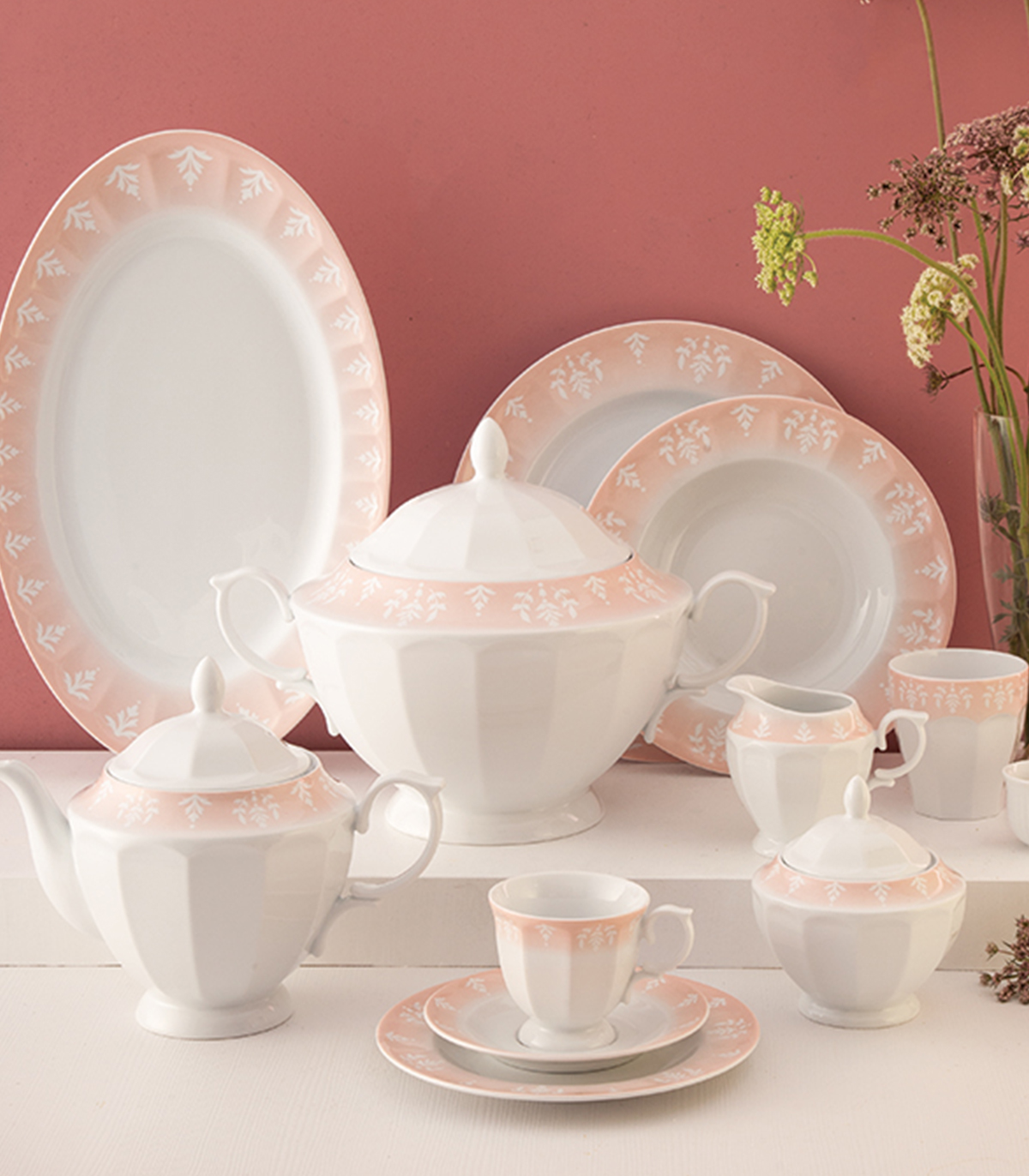 سرویس 6نفره 29 پارچ غذاخوری مدل آواسیس صورتی سری نئوکلاسیک