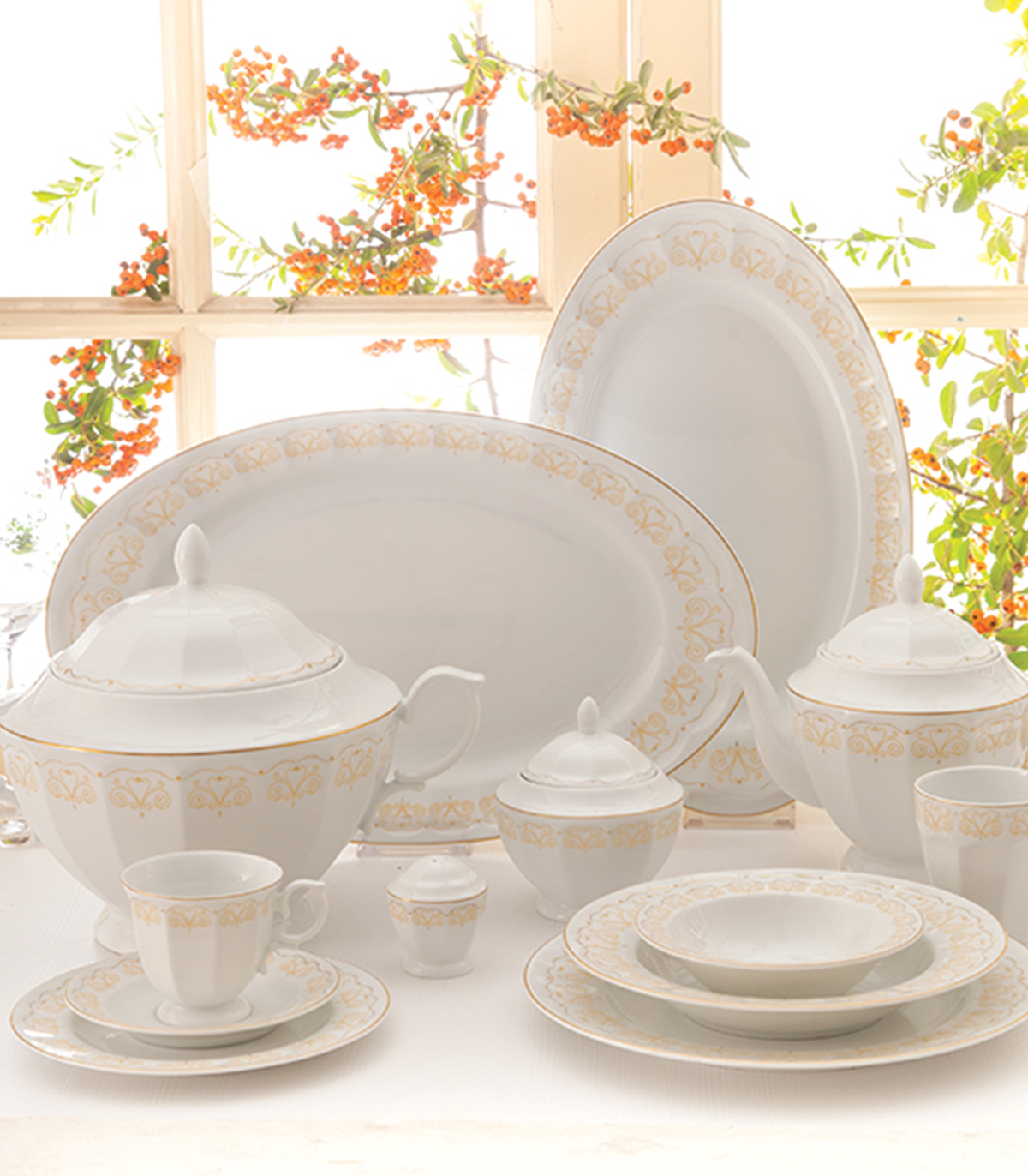 سرویس 6نفره 29 پارچ غذاخوری مدل هیلدا سری نئوکلاسیک