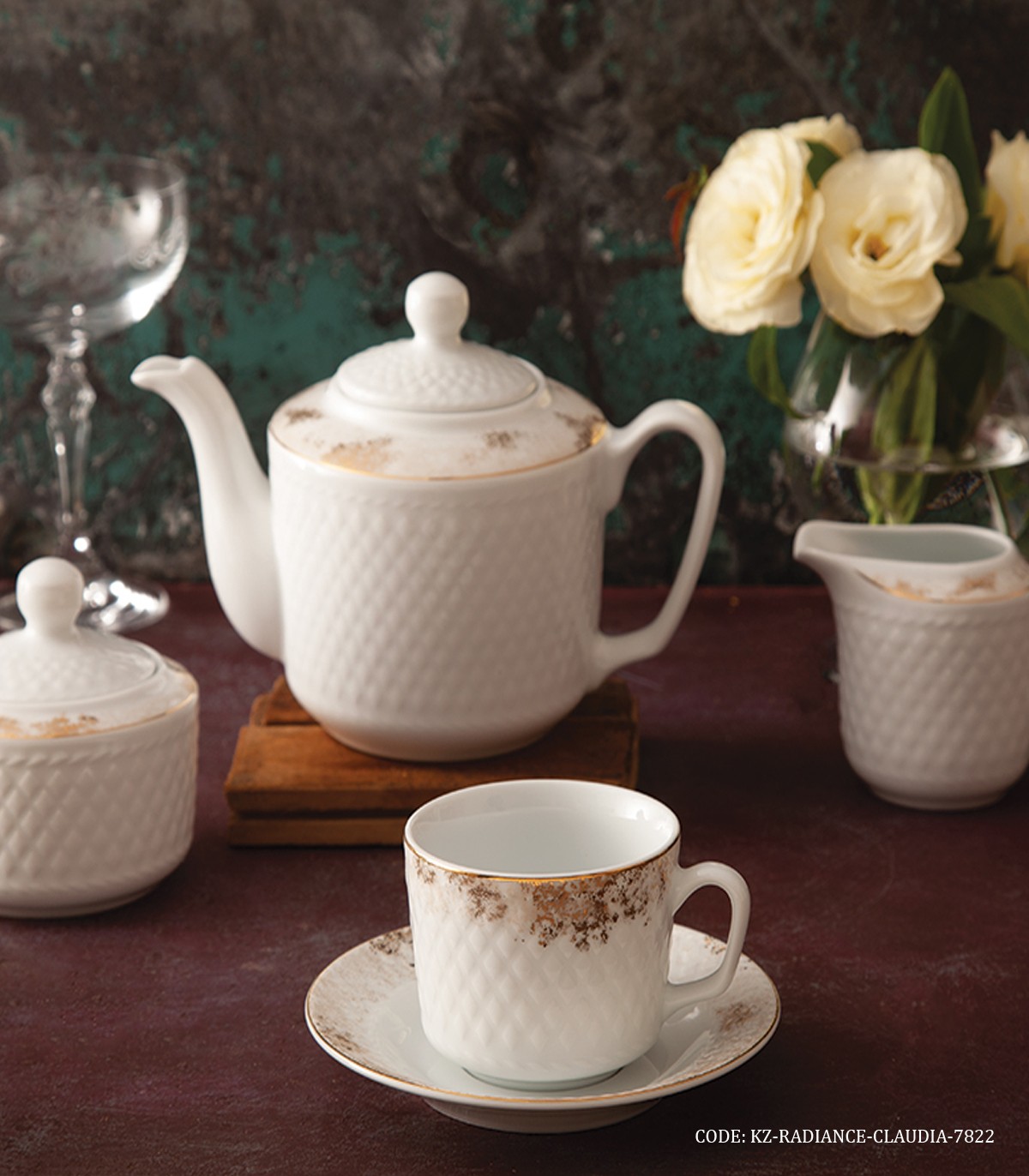 سرویس چینی 102 پارچه زرین سری رادیانس مدل کلودیا