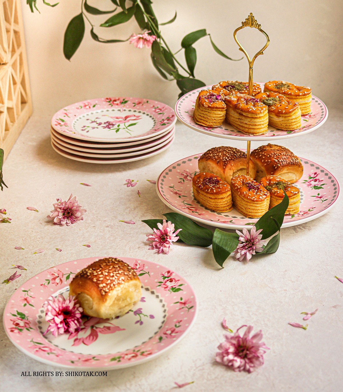 سرویس شیرینی خوری و پیش دستی طرح آنجلا