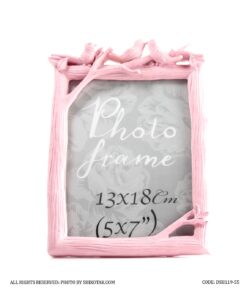 قاب عکس فانتزی عمودی طرح کبوتر صورتی