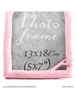 قاب عکس فانتزی عمودی طرح کبوتر صورتی