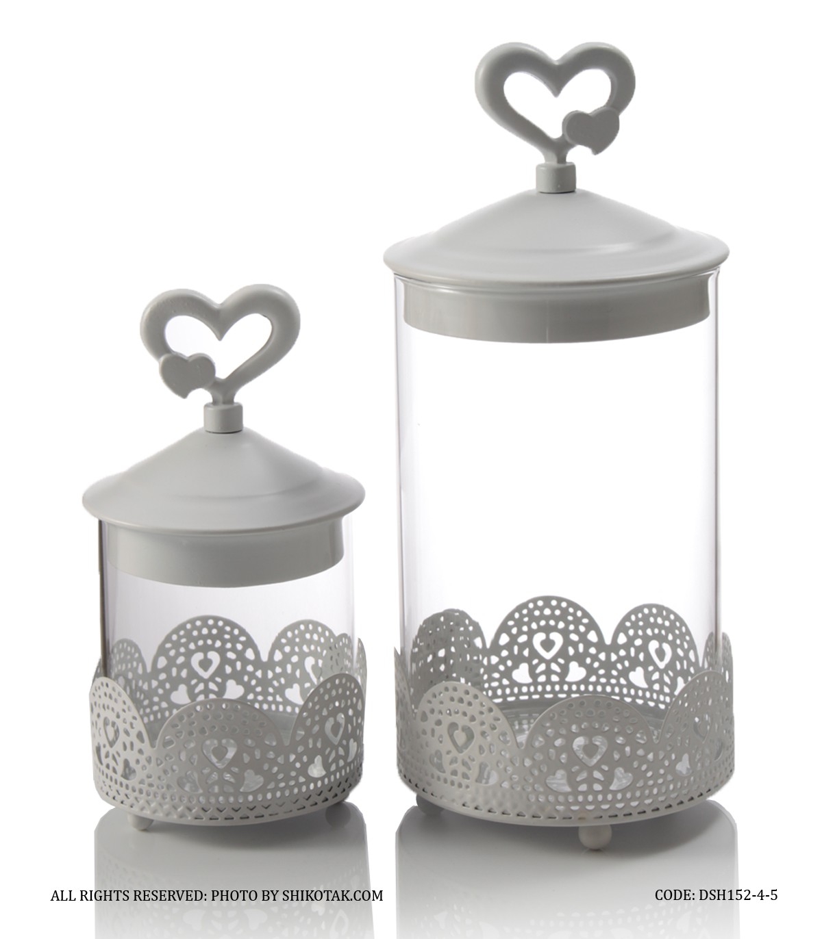 کندی باکس سفید در قلبی فلزی بدون پایه