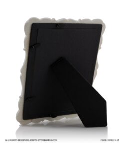 قاب عکس سفید گل برجسته مدل رزینا