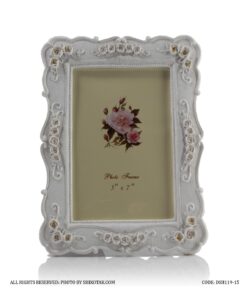 قاب عکس سفید گل برجسته مدل رزینا