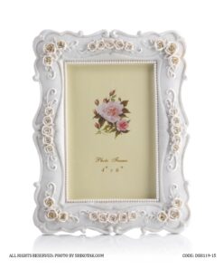 قاب عکس سفید گل برجسته مدل رزینا