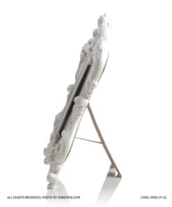 قاب عکس سفید رومیزی سلطنتی ویکتوریا