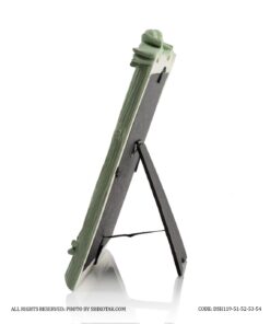 قاب عکس فانتزی عمودی طرح کبوتر سبز