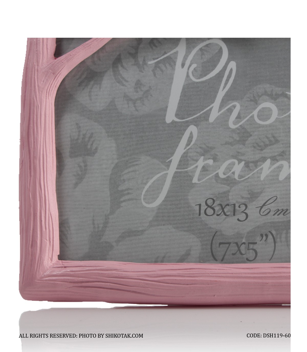 قاب عکس فانتزی افقی طرح کبوتر صورتی