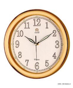ساعت گرد دیواری قاب پلاستیکی مارال صفحه شب نما طلایی