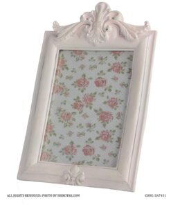 قاب عکس پلی رزین تاج دار سفید صورتی شاینی