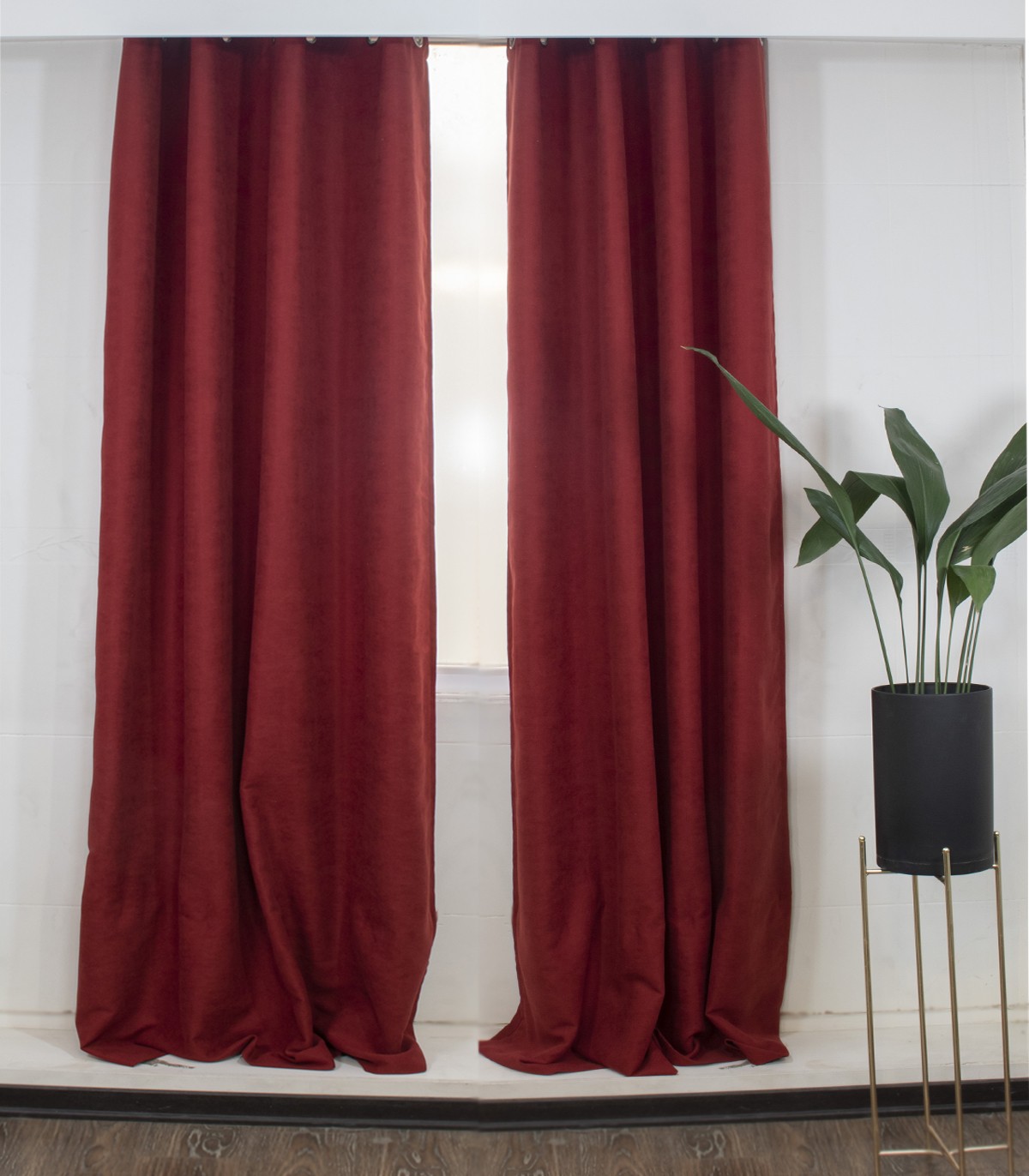 پرده پانچی قرمز سناتکس