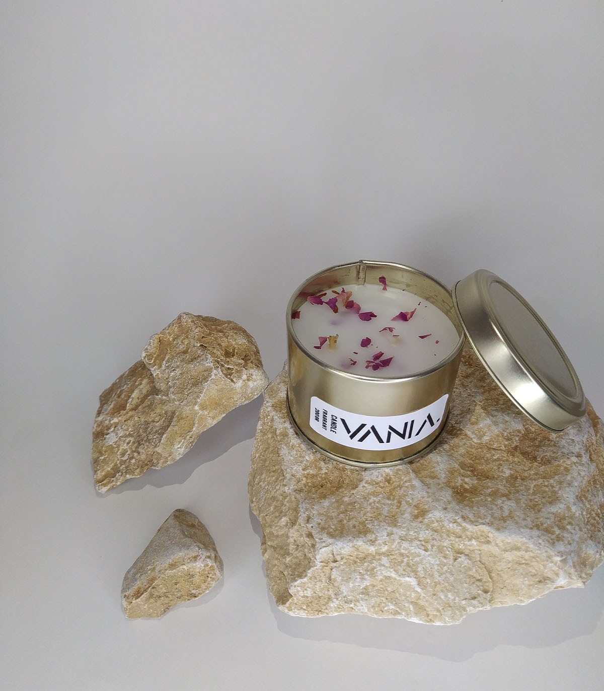 شمع قوطی طلایی وانیا مدل GOLDEN