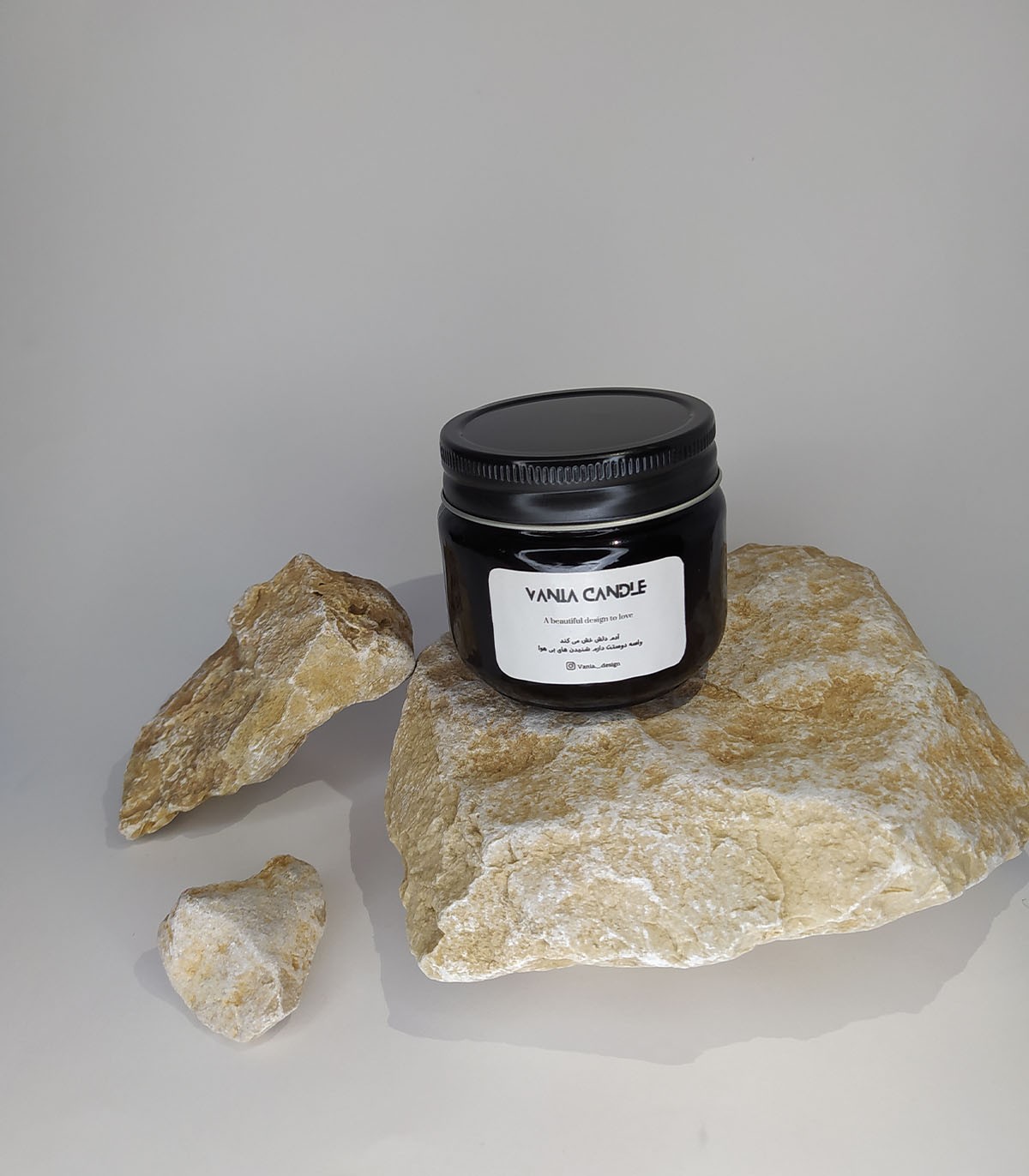 شمع جار قهوه ای وانیا مدل Hi