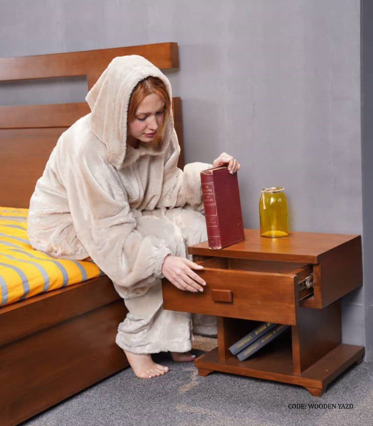 پا تختی چوبی تک کشو مدل روناک