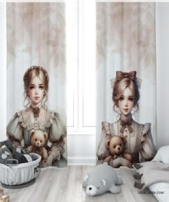 پرده پانچی دو تکه اتاق دخترانه طرح دختر با عروسک خرس مدل Julia