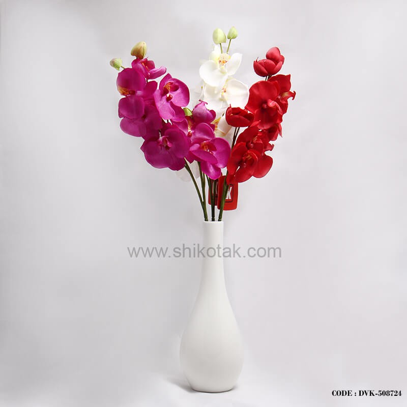 گلدان سفید سرامیکی مدل کوزه ای