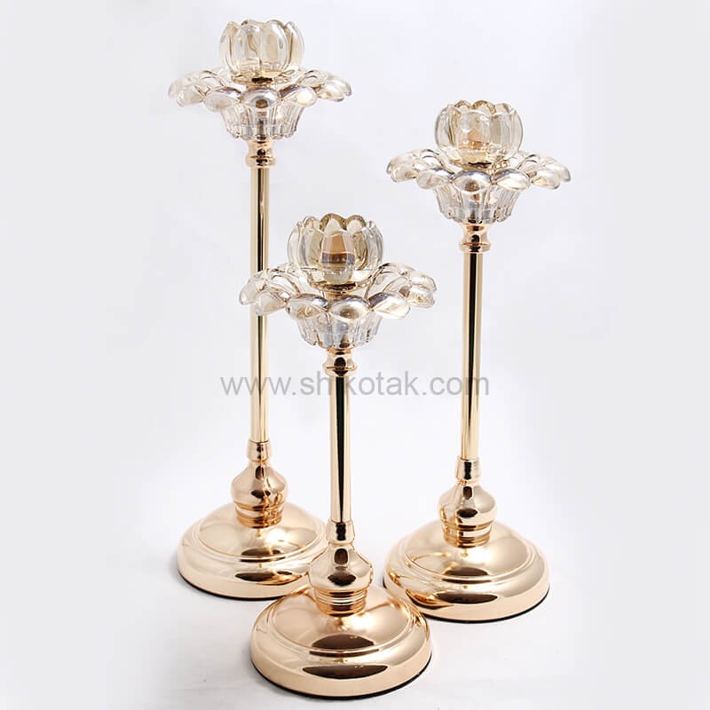 شمعدان طلایی طرح گل لاله