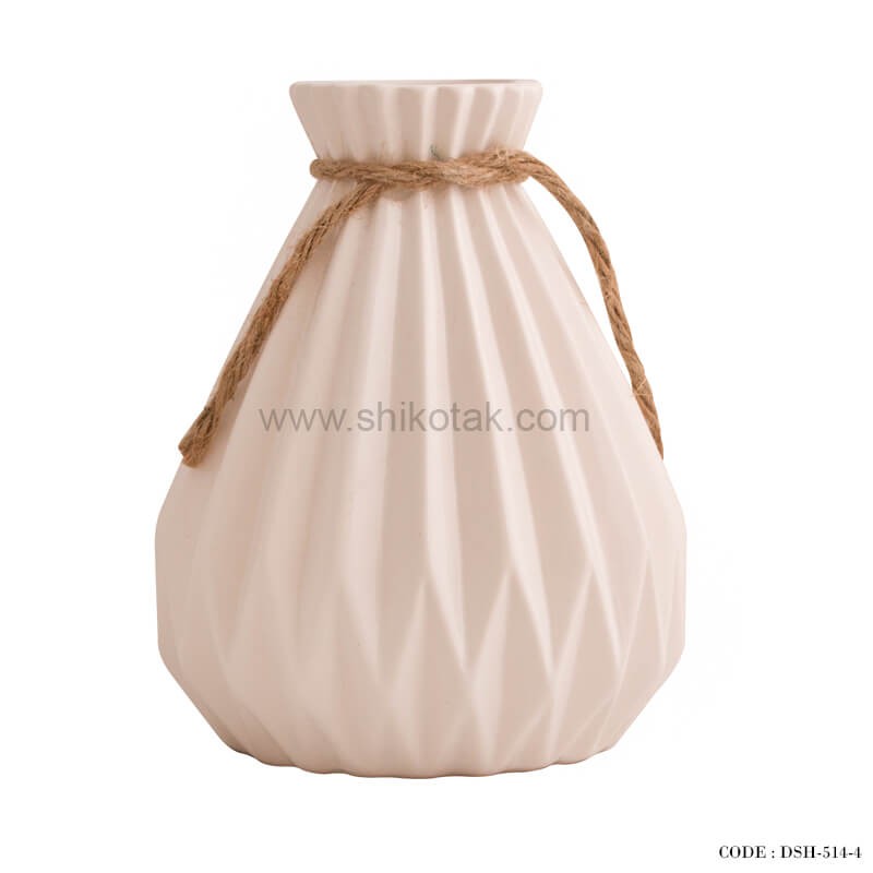 گلدان نخ دار سرامیکی سفید