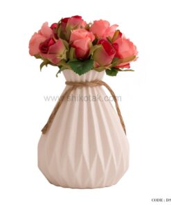 گلدان نخ دار سرامیکی سفید