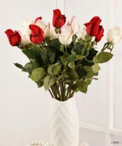 غنچه نیمه باز رز مصنوعی