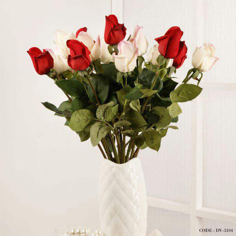 غنچه نیمه باز رز مصنوعی